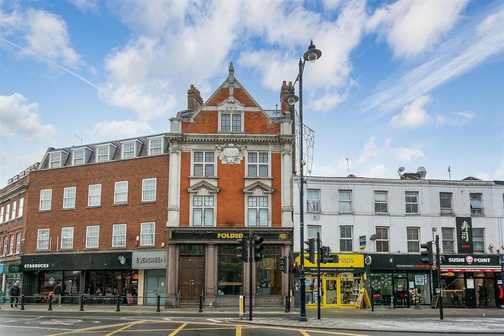 Property photo 3 of 10 2, 1 London Road-12.Jpg