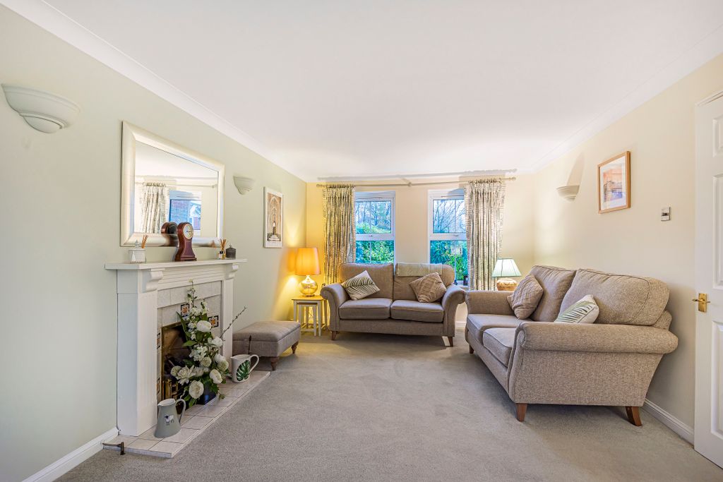 Property photo 3 of 21 Photo 2