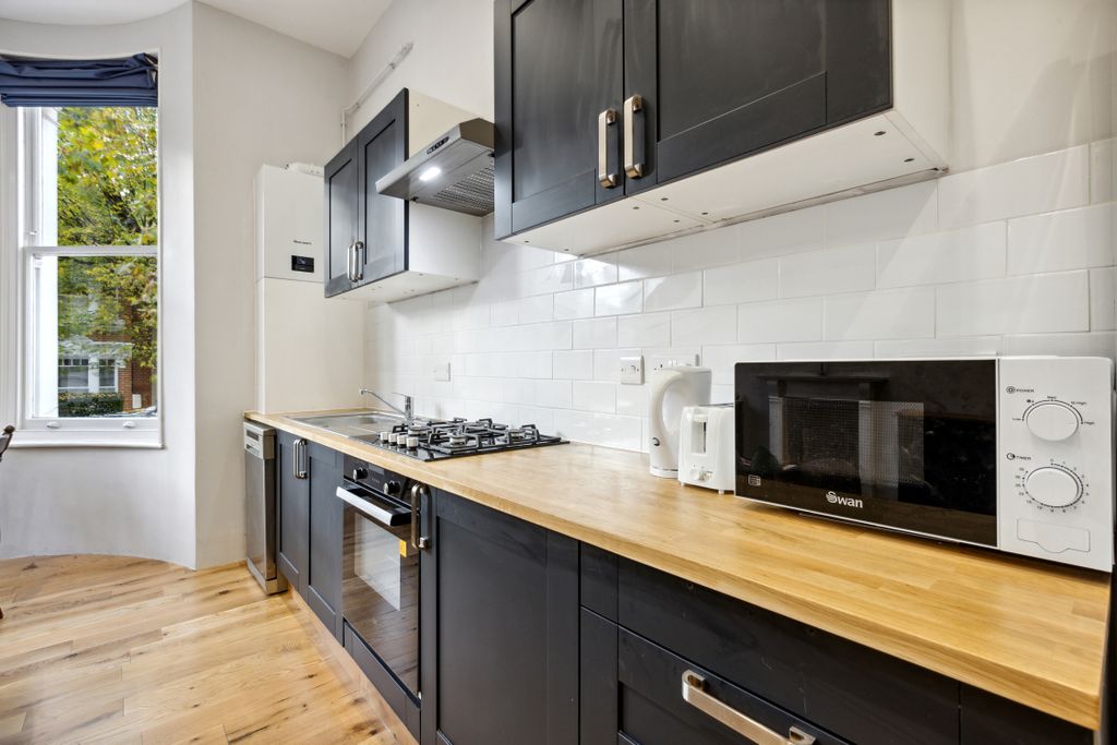 Property photo 3 of 14 10