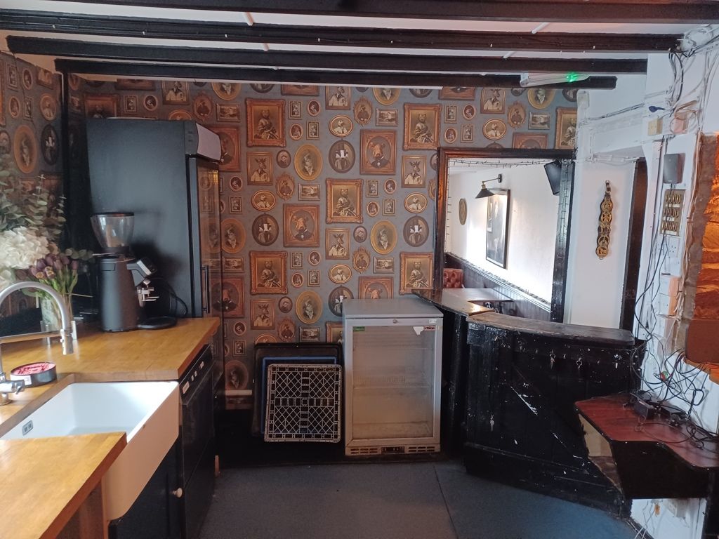 Property photo 3 of 19 Photo 13