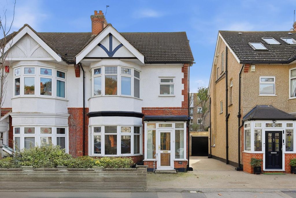 Property photo 1 of 22