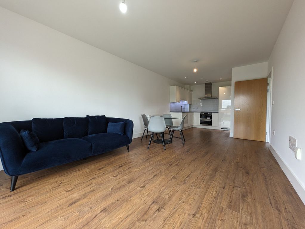 Property photo 2 of 6 Photo 4