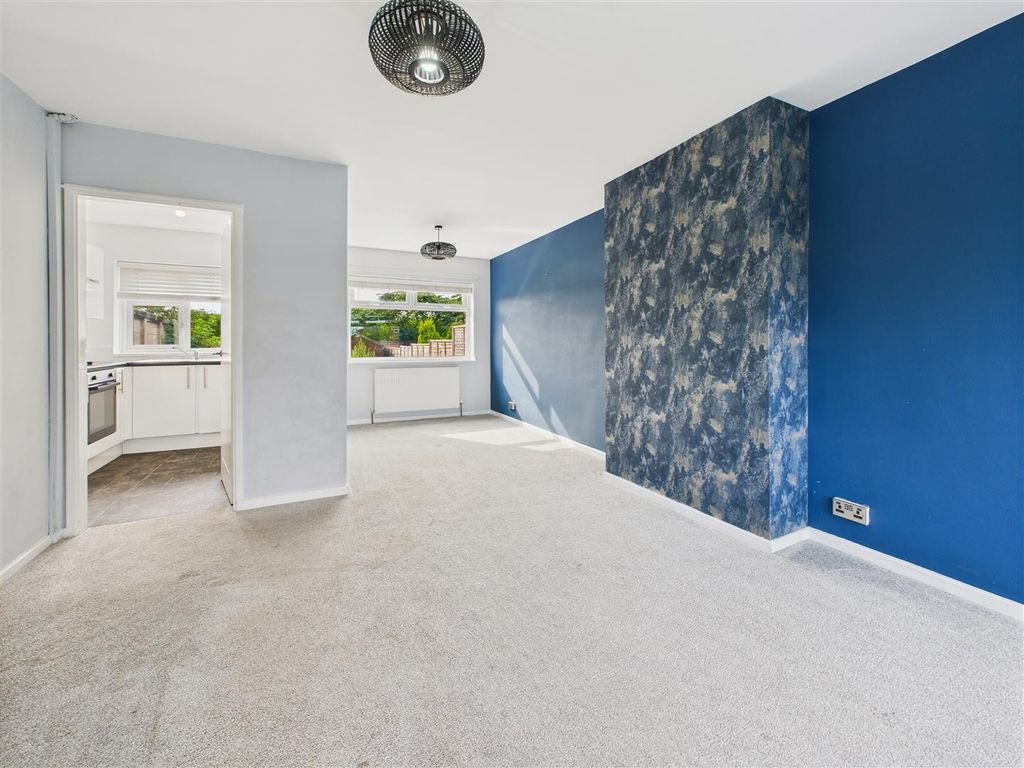 Property photo 2 of 9 Lounge/Dining Room