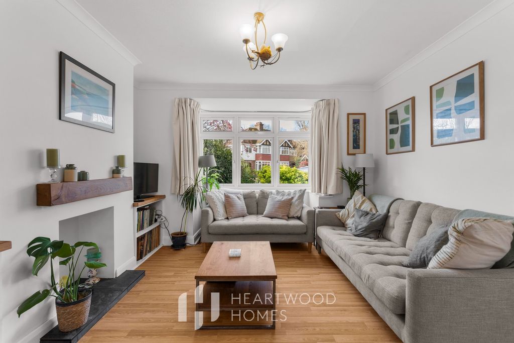 Property photo 2 of 22