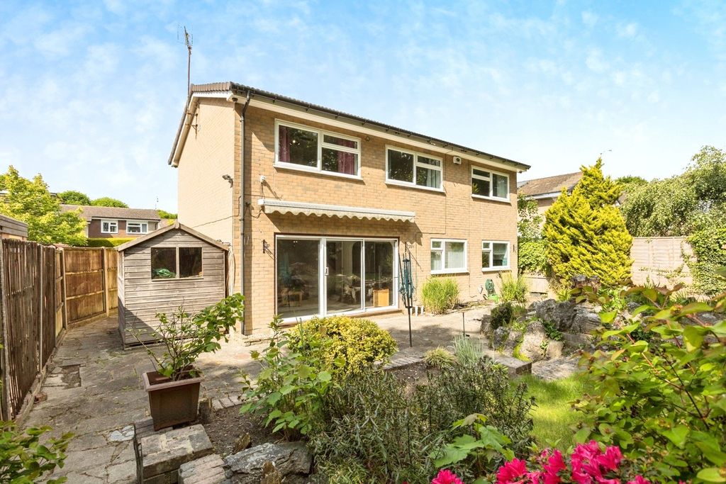 Property photo 2 of 17 Photo