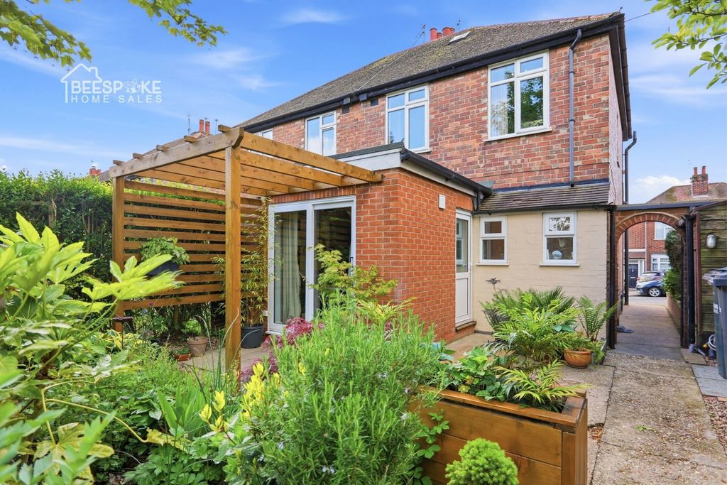 Property photo 1 of 22