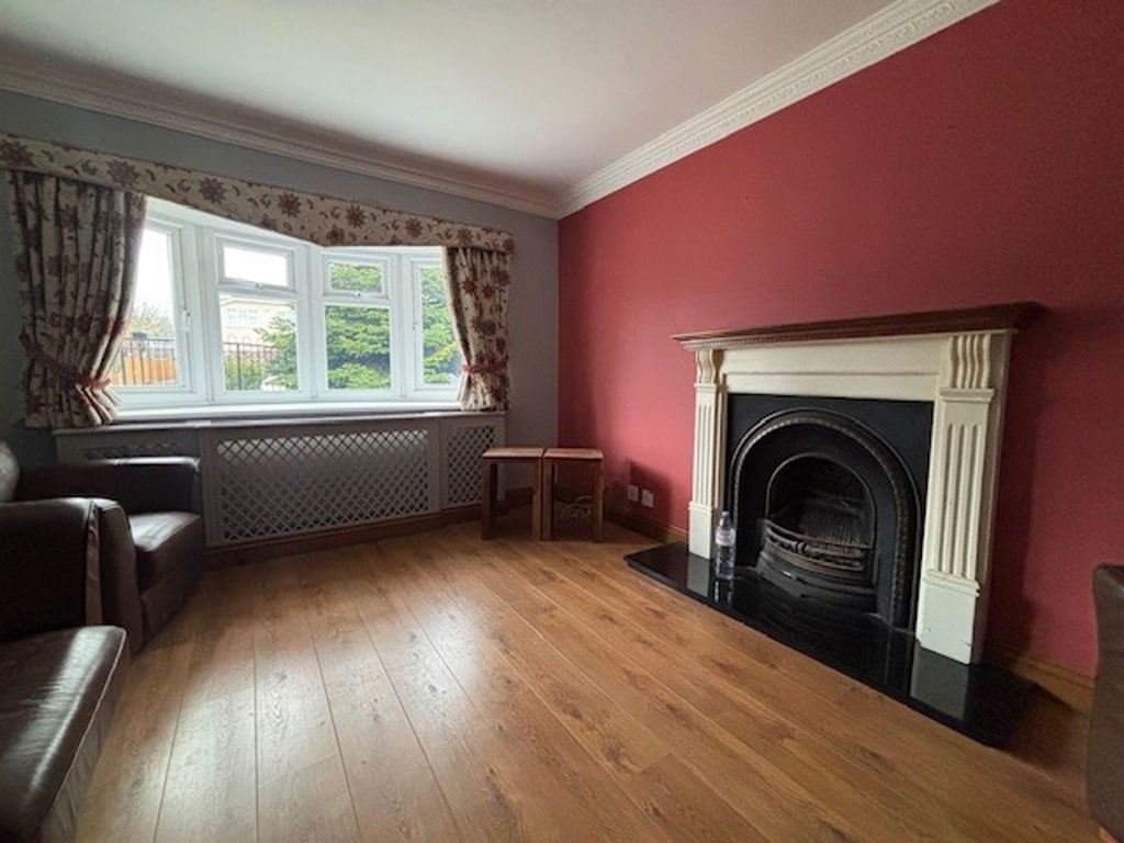 Property photo 3 of 28