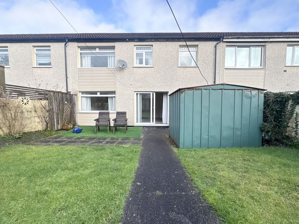 Property photo 2 of 23