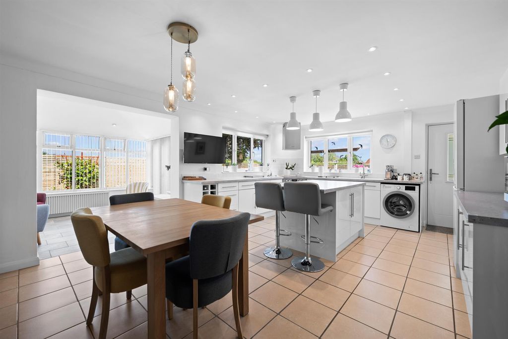 Property photo 2 of 34 Whispers-10.Jpg