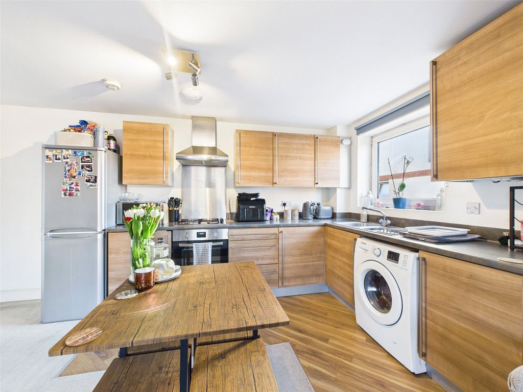 Property photo 3 of 8 Picture No. 04