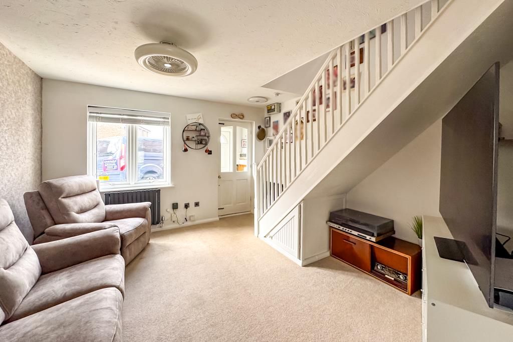 Property photo 2 of 21 Lounge