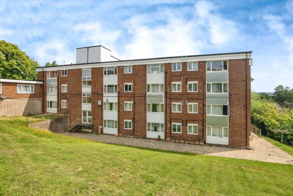 Property photo 1 of 9