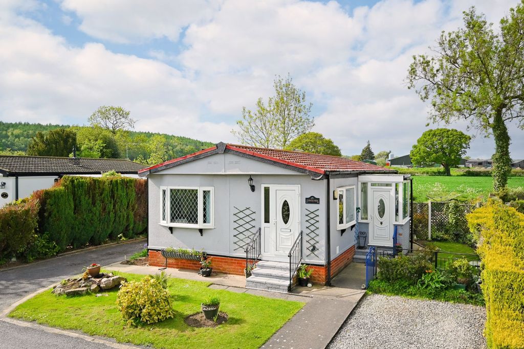 Property photo 1 of 27