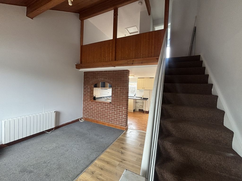 Property photo 2 of 9 Gallery