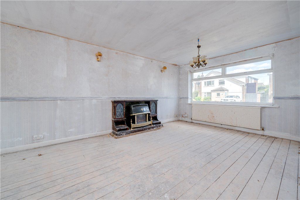 Property photo 3 of 14 Sitting Room