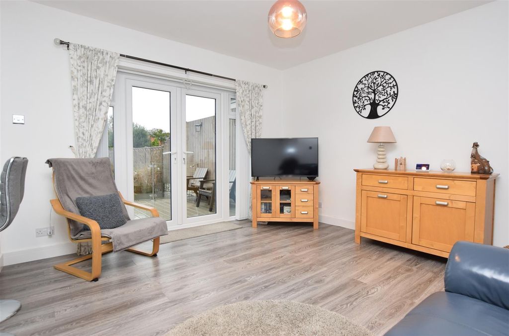 Property photo 2 of 20 Lounge Area.Jpg