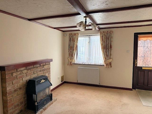 Property photo 2 of 13 Lounge