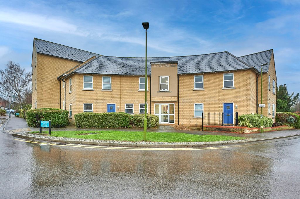 Property photo 1 of 12