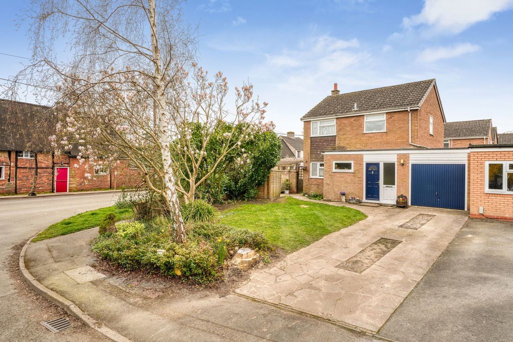 Property photo 1 of 26