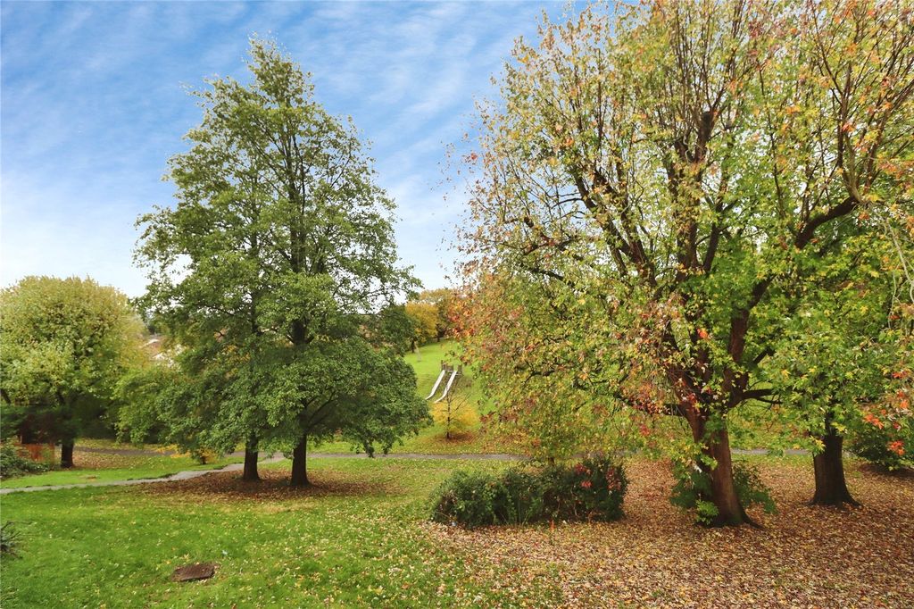 Property photo 2 of 14 Picture No. 02