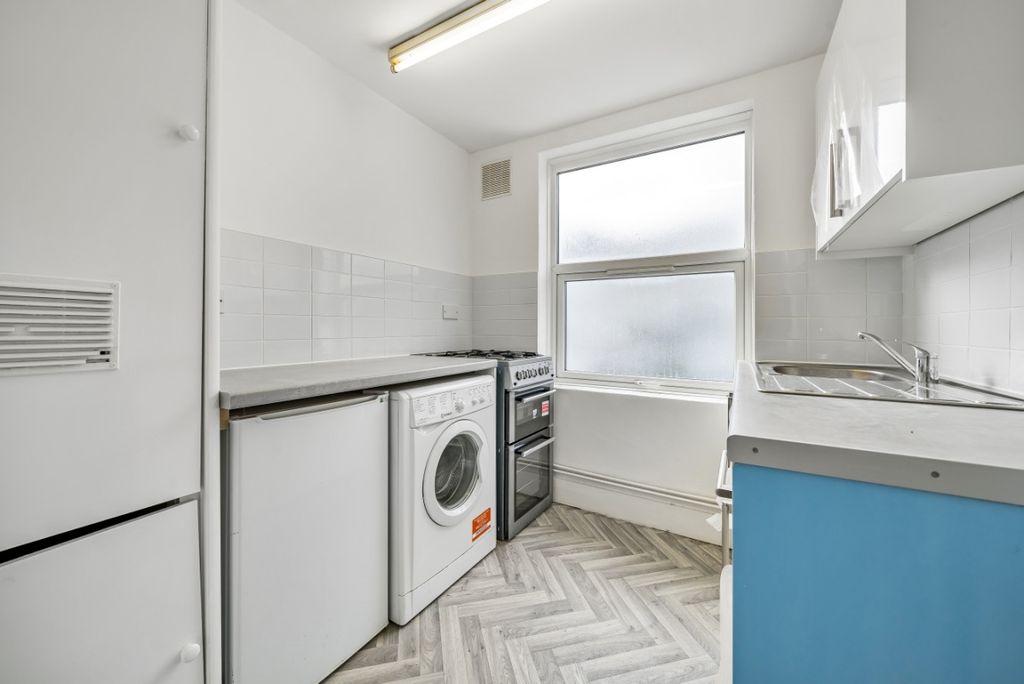 Property photo 3 of 6 1079062 (3)