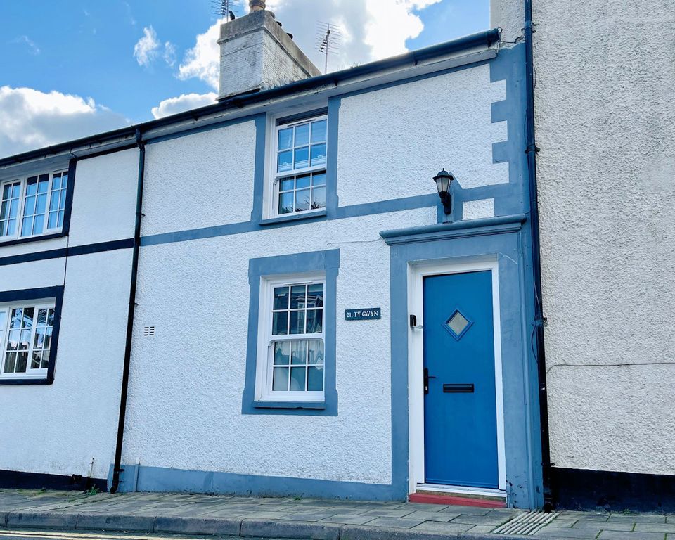 Property photo 2 of 21