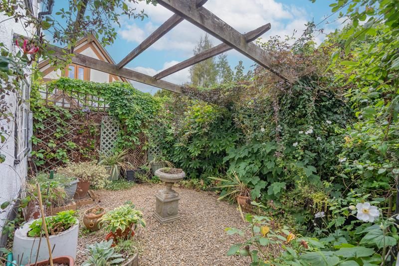 Property photo 3 of 11 Photo 4