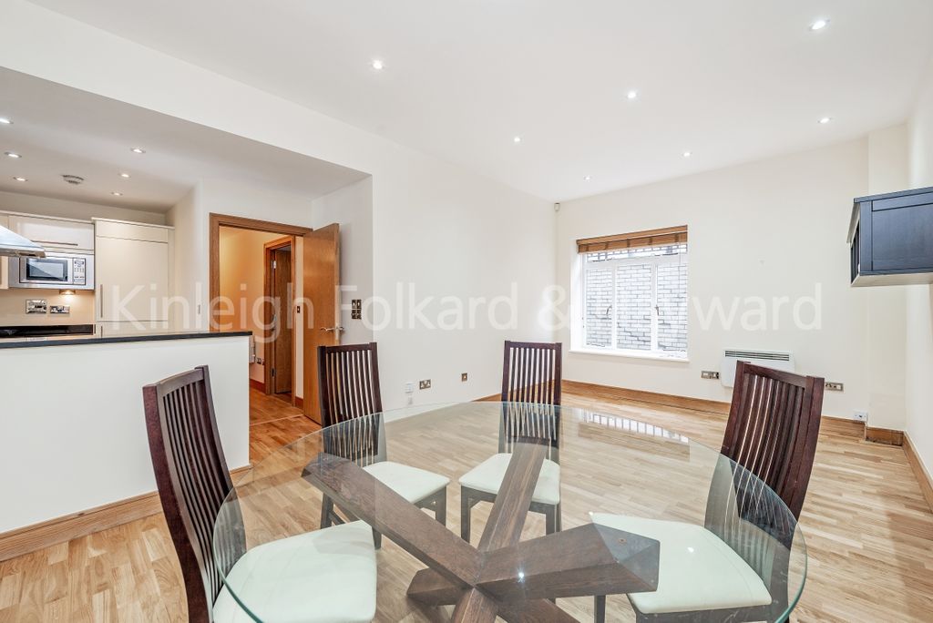 Property photo 1 of 12 Reception Room