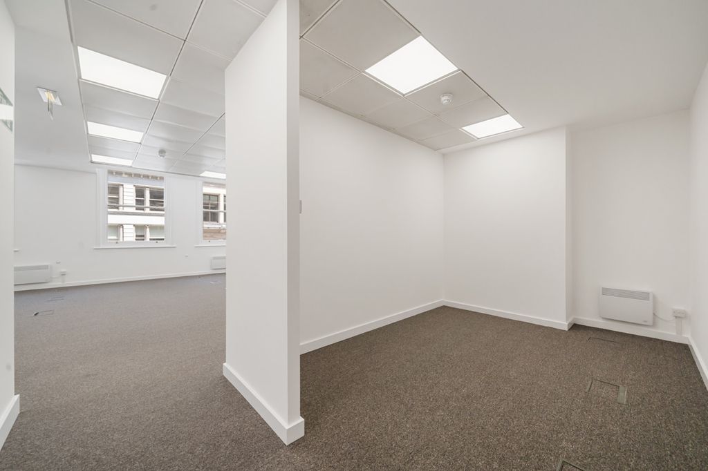 Property photo 3 of 10 Picture 3