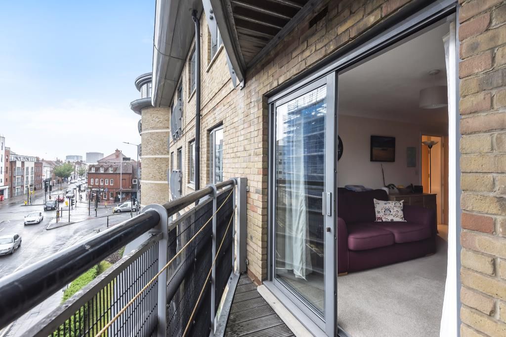 Property photo 2 of 10 Balcony