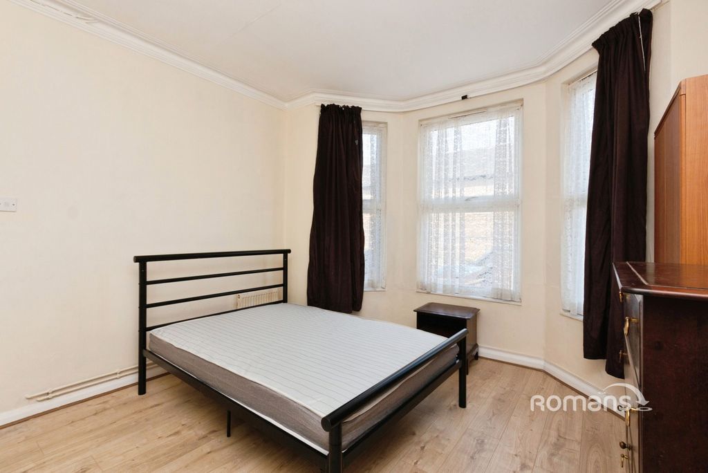 Property photo 3 of 9 Pbox-Img.Jpg