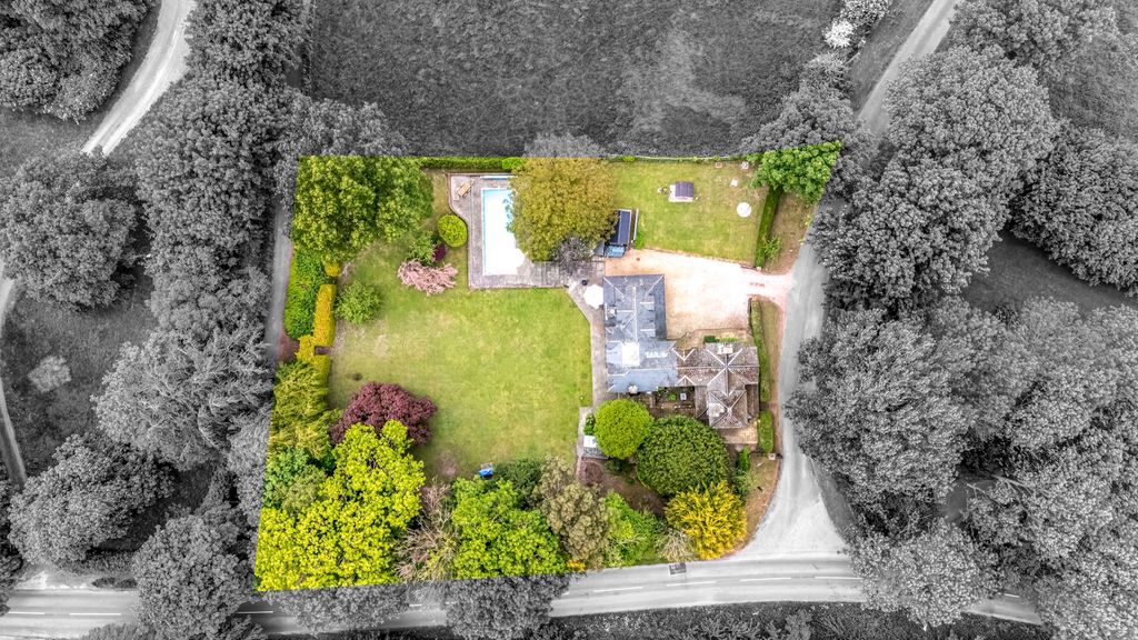 Property photo 1 of 33