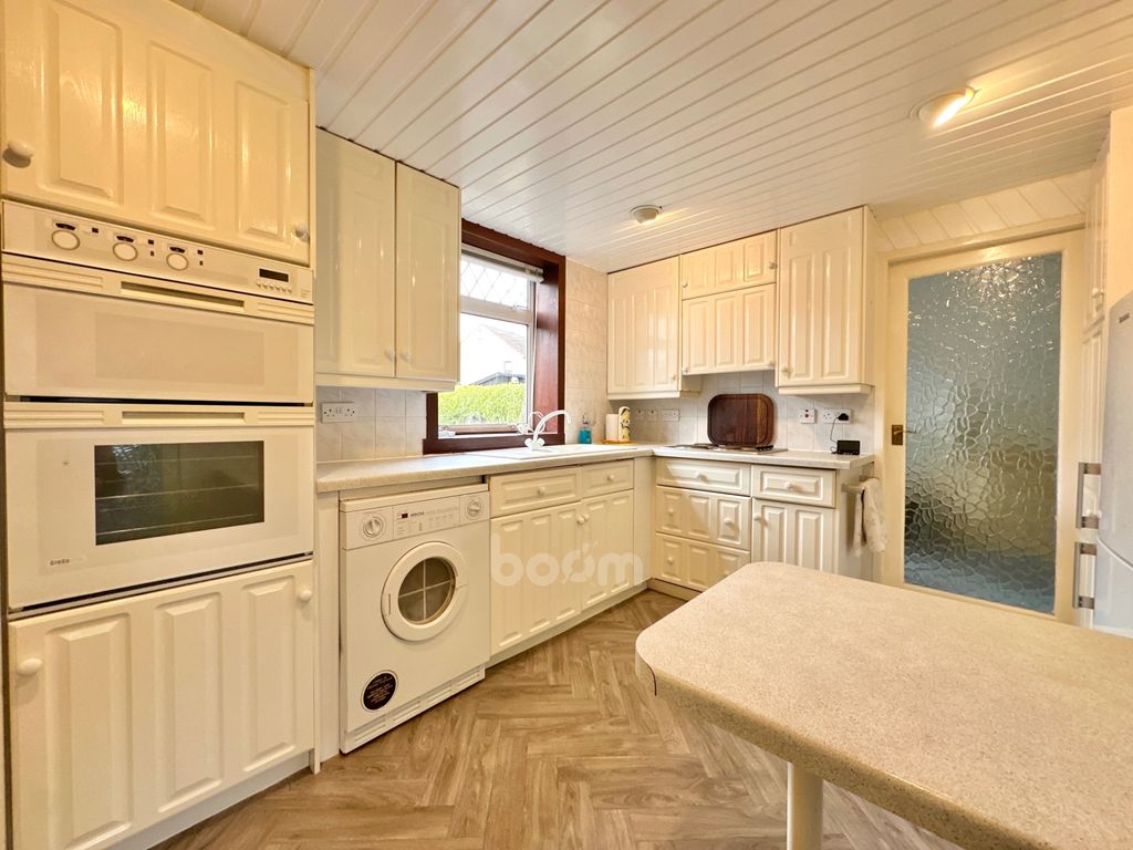 Property photo 3 of 37 Img_6126