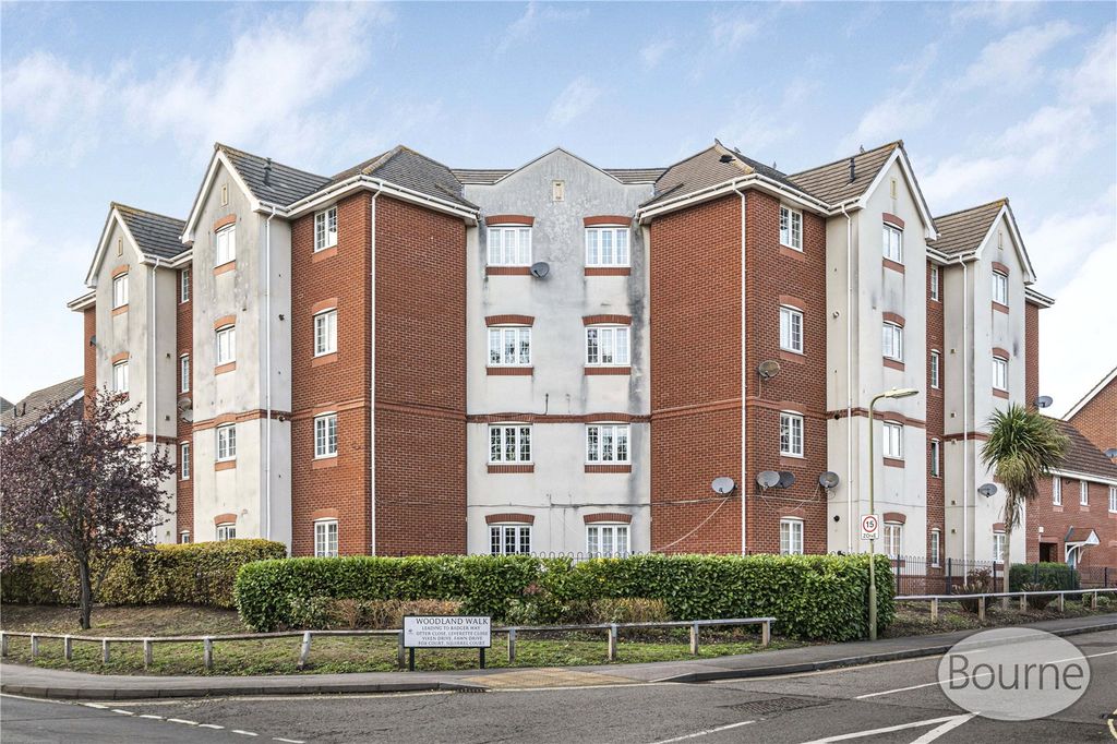 Property photo 1 of 17 Picture No. 32