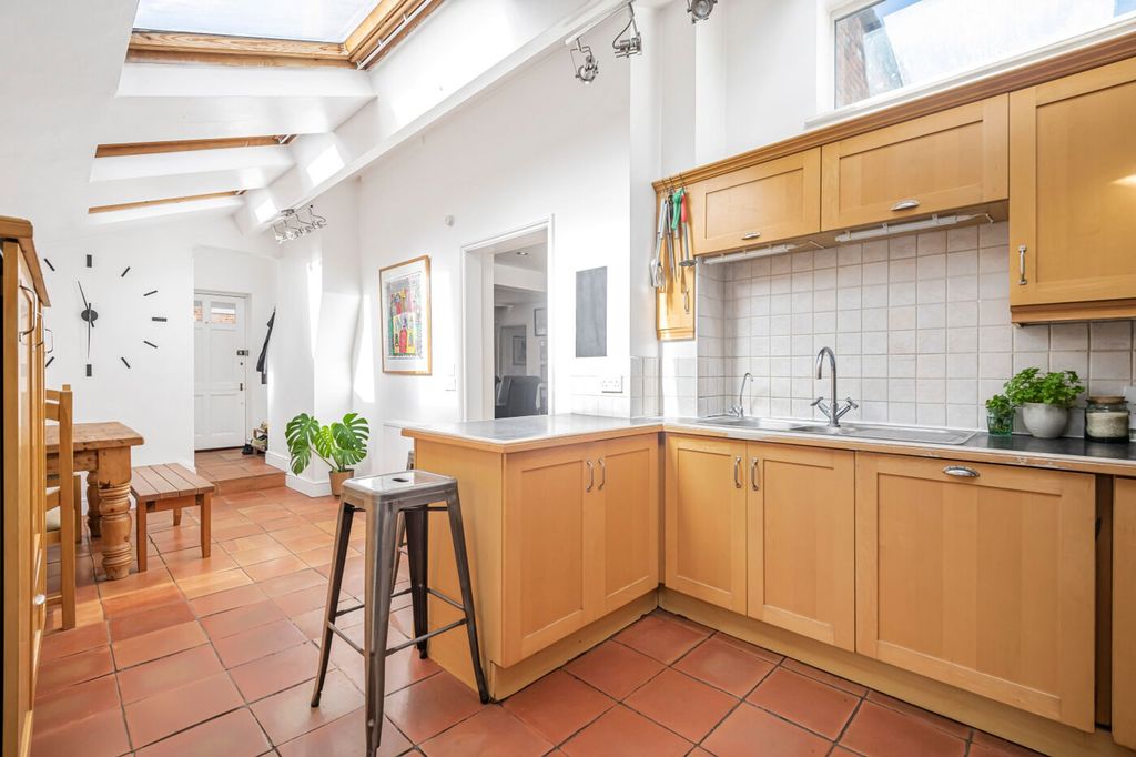 Property photo 3 of 15