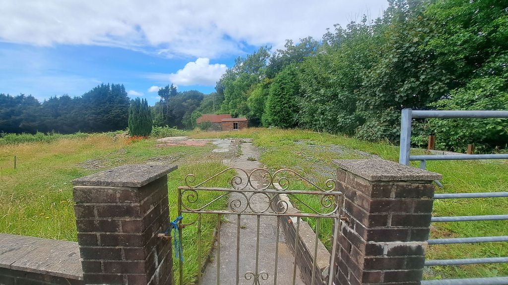 Property photo 2 of 4