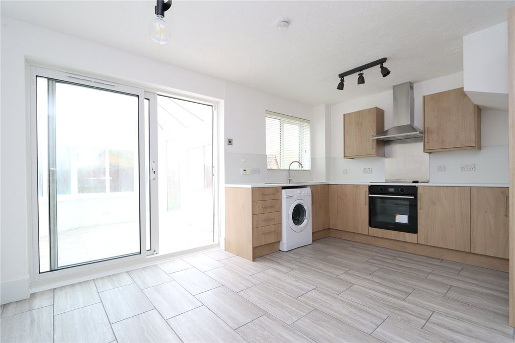 Property photo 2 of 12 Picture No. 06