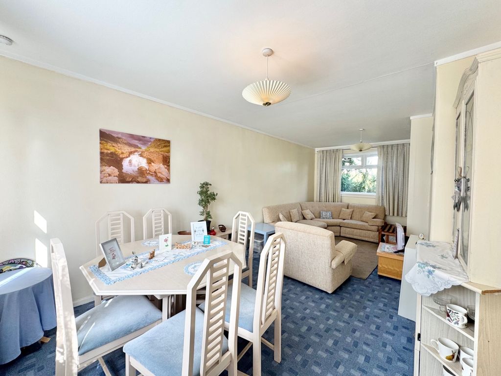 Property photo 2 of 31 Img_0327