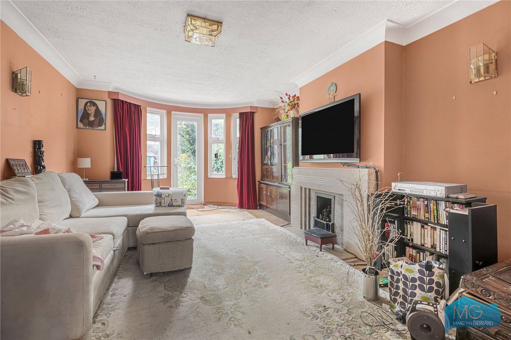 Property photo 2 of 19 Picture No. 12