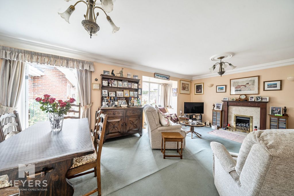 Property photo 3 of 21