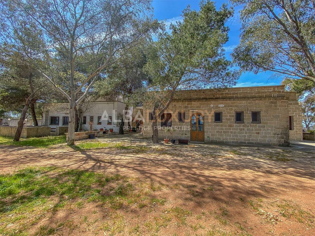 Property photo 1 of 36