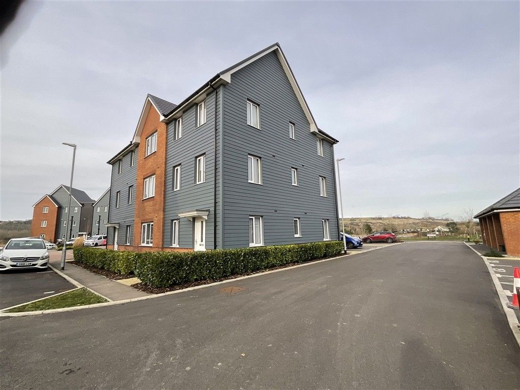 Property photo 3 of 6 Front