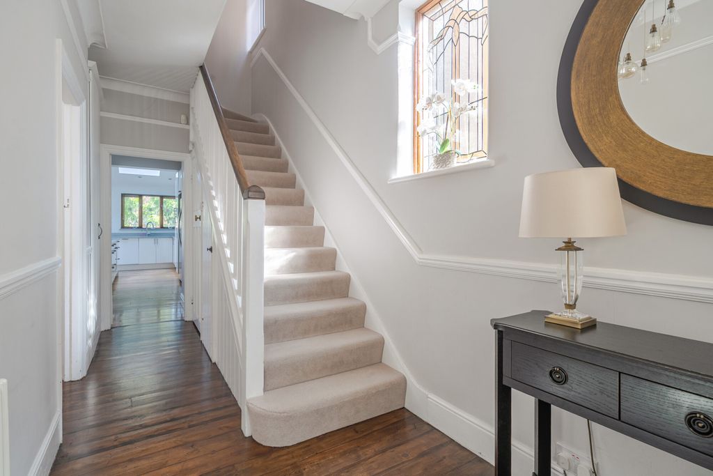 Property photo 3 of 19 1525165-18-6Abe69...