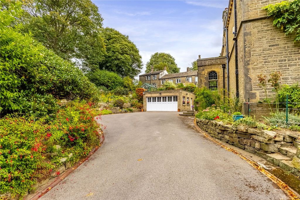 Additional image 38 of 4 bed semi-detached house for saleCorn Bank, Netherton, Huddersfield HD4