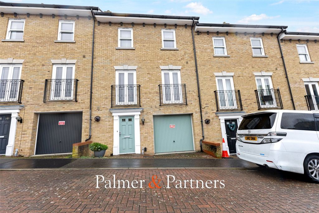 Property photo 1 of 27 Picture No. 05