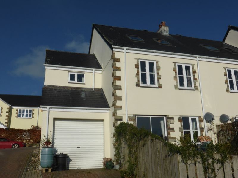 Property photo 1 of 10 007