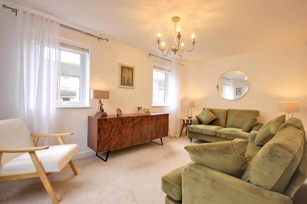 Property photo 2 of 20