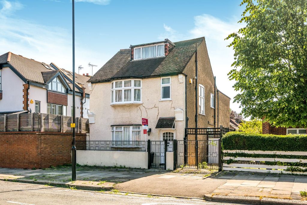 Property photo 1 of 17 Picture No. 35