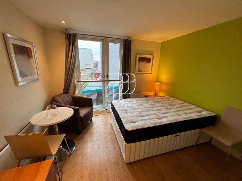 Property photo 1 of 12 Axis Court, 2 East Lane, London, Se16