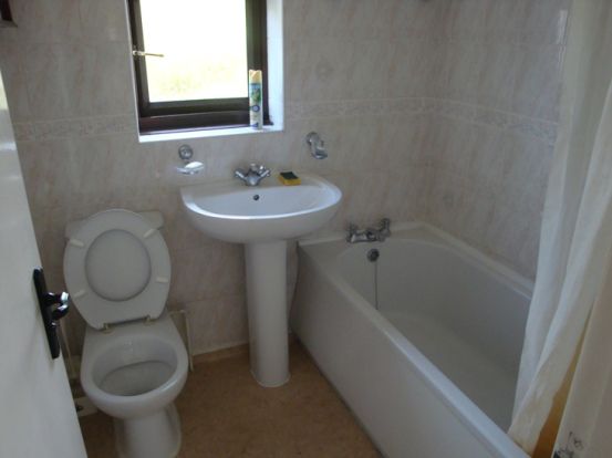 Property photo 3 of 4